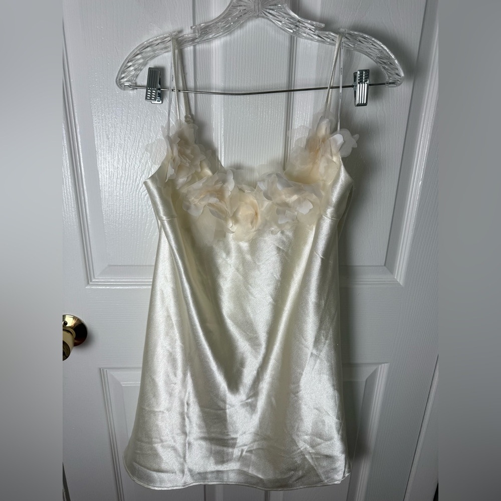 Elliatt Katalina 3D Floral Appliqué Mini Dress in Ivory - Picture 2 of 11